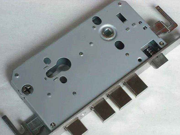 金沙24小时上门开锁公司